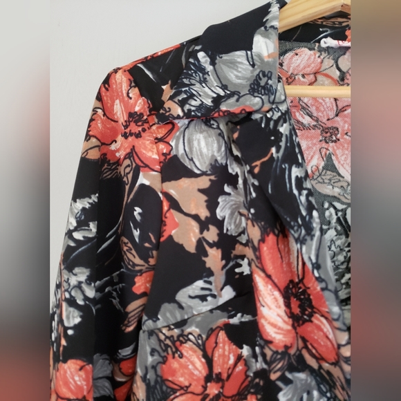 1960s Windsor dress and matching cropped jacket - Picture 5 of 16